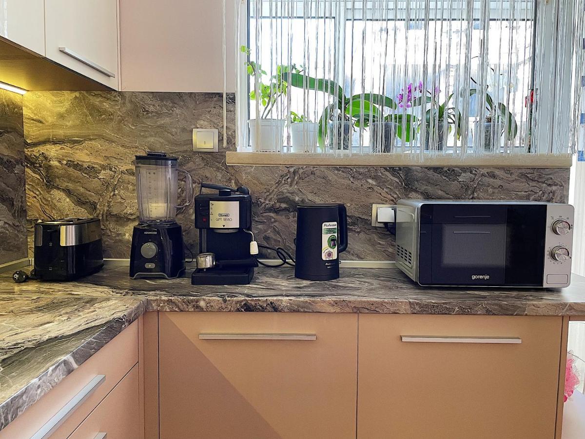 Spacious And Bright Maisonette Varna Center ภายนอก รูปภาพ
