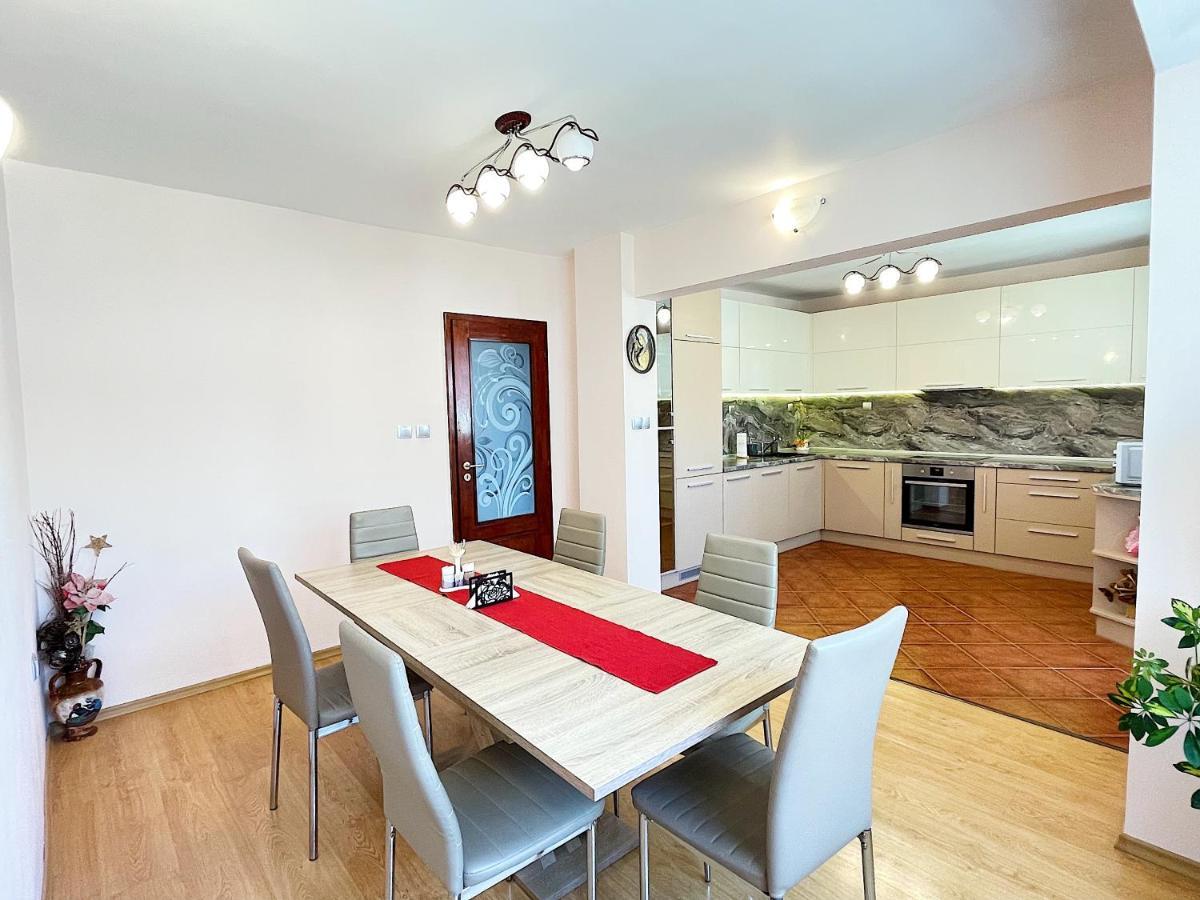 Spacious And Bright Maisonette Varna Center ภายนอก รูปภาพ