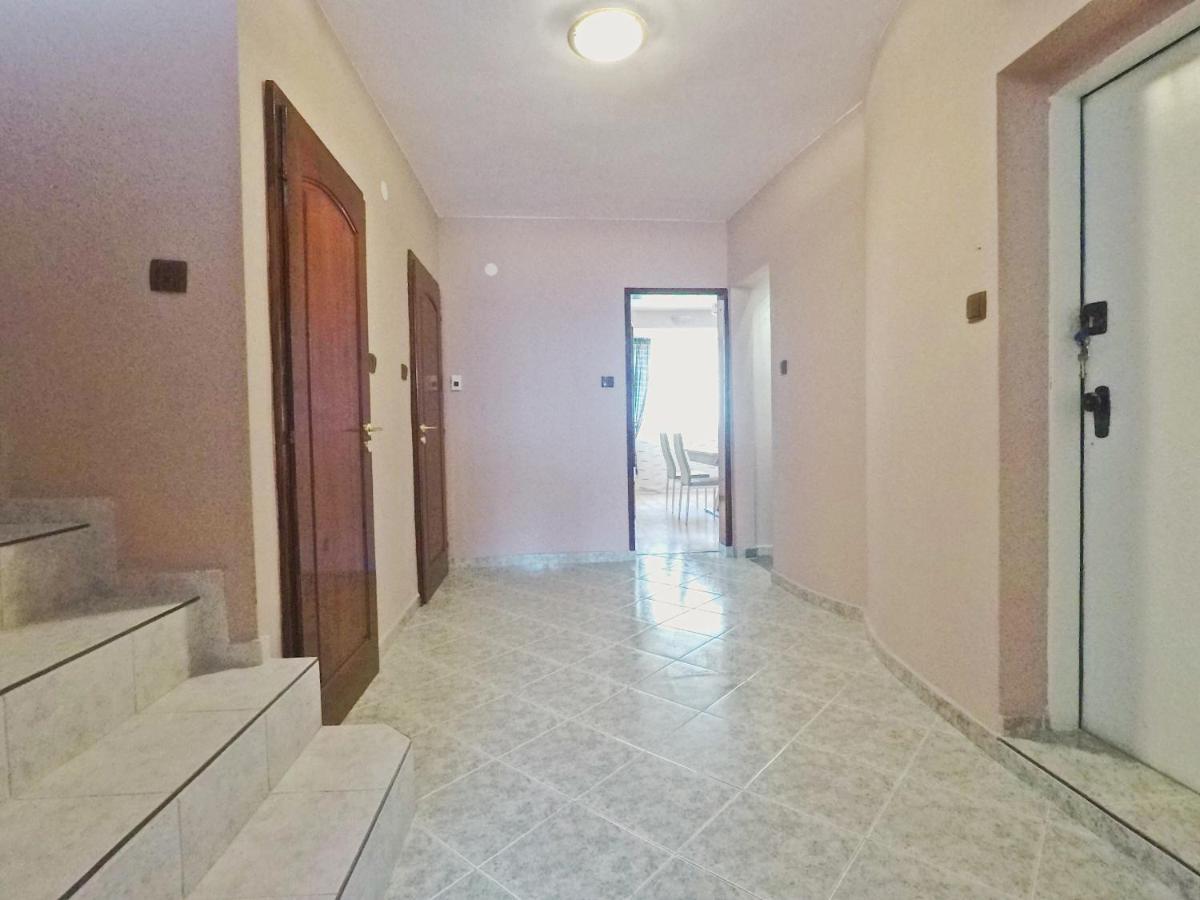 Spacious And Bright Maisonette Varna Center ภายนอก รูปภาพ