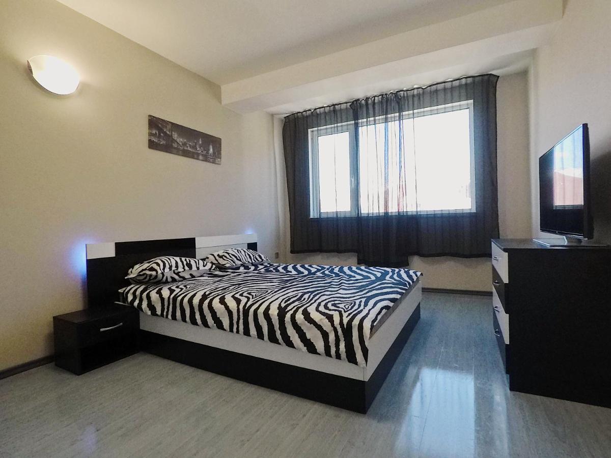 Spacious And Bright Maisonette Varna Center ภายนอก รูปภาพ