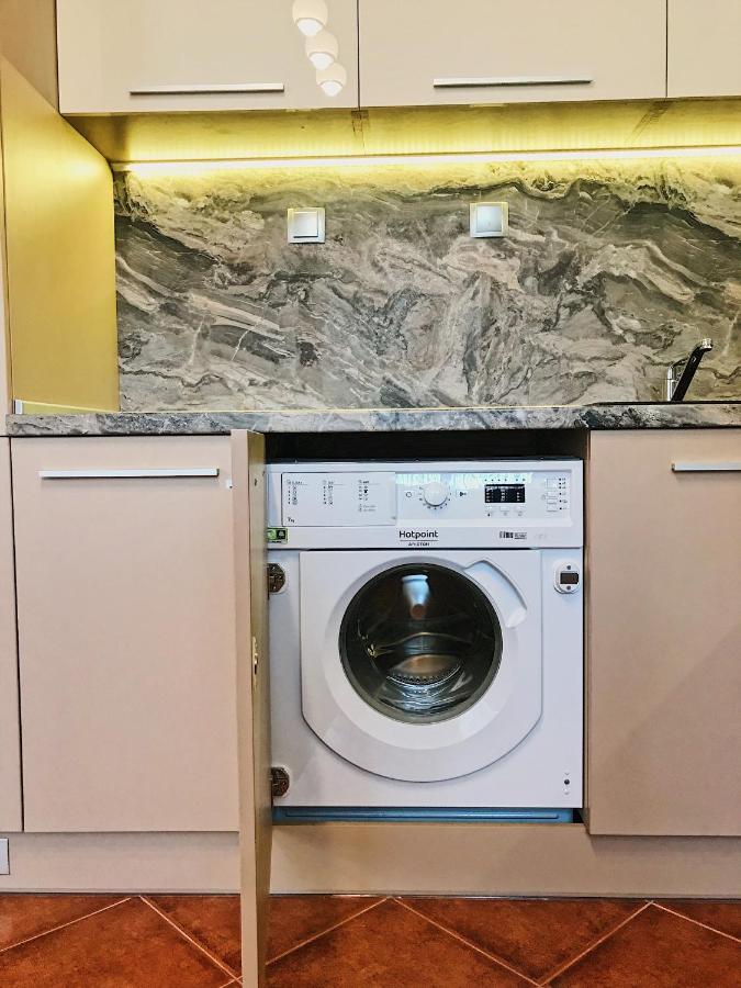 Spacious And Bright Maisonette Varna Center ภายนอก รูปภาพ