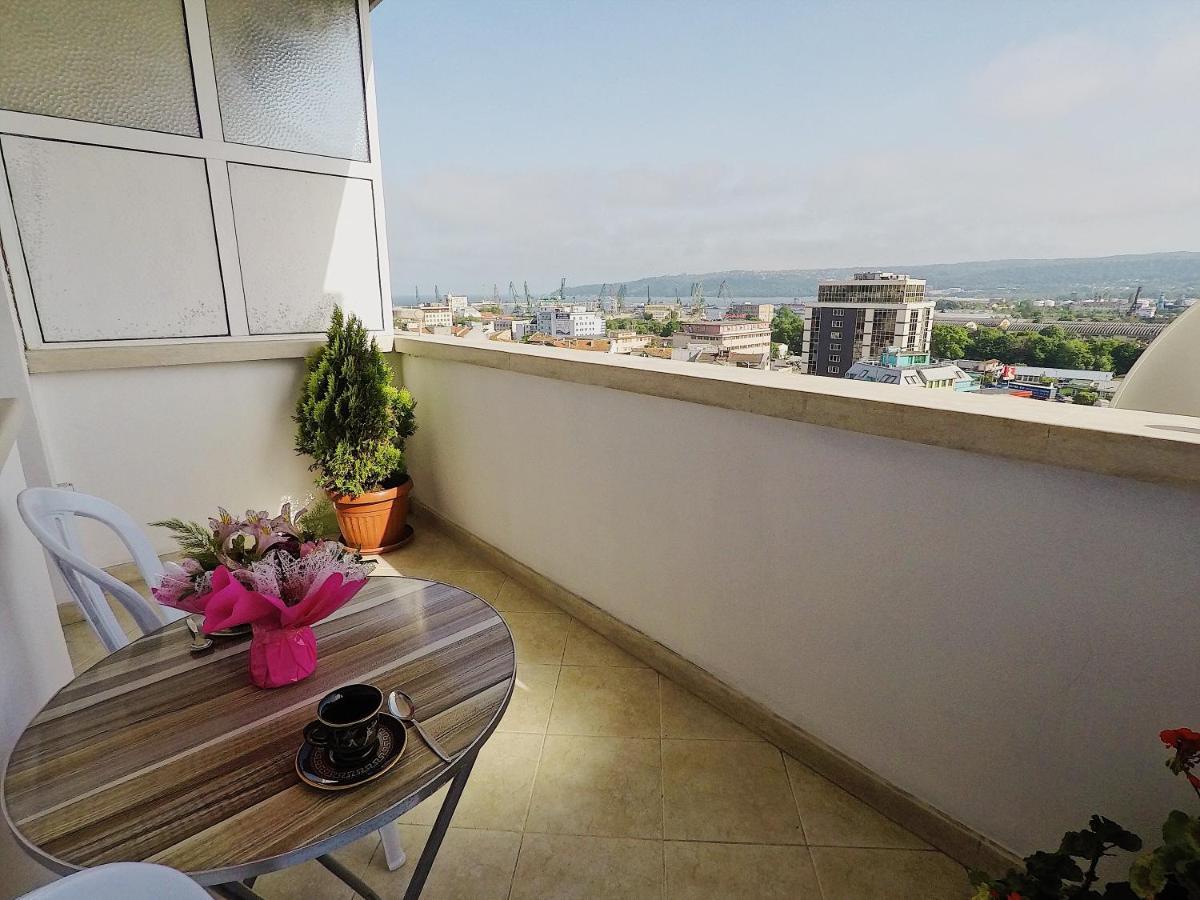 Spacious And Bright Maisonette Varna Center ภายนอก รูปภาพ