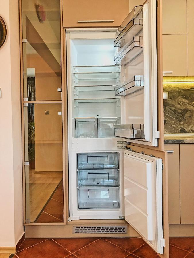 Spacious And Bright Maisonette Varna Center ภายนอก รูปภาพ